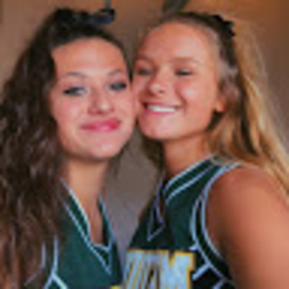 Meet your Posher, Trinity - Picture 1 of 1